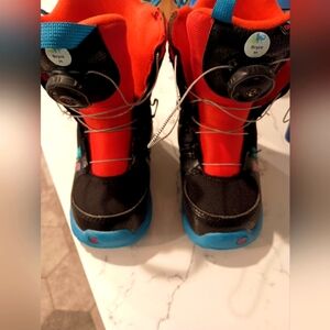 Burton grom BOA snowboard boots kids toddler 11c